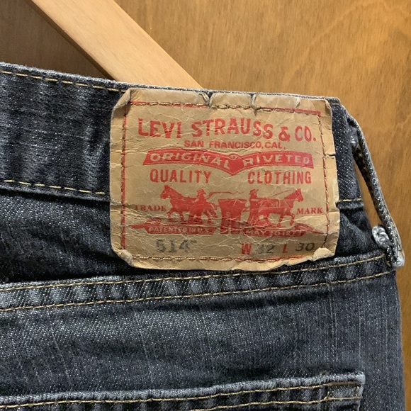 Levis 514 Slim Straight Faded Black Denim - Picture 4 of 7
